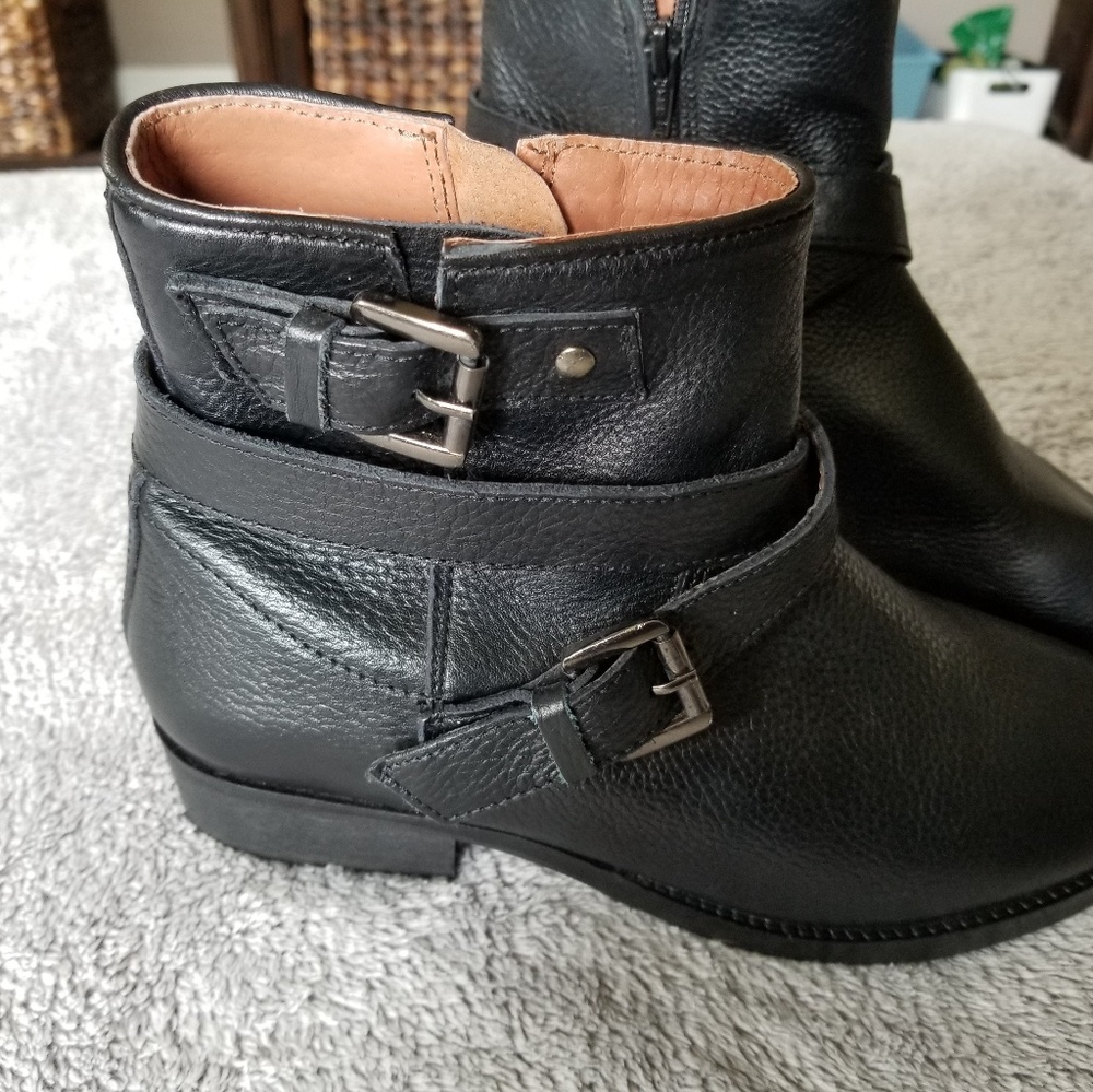 29 Porter Rd Bootie - Picture 5 of 5